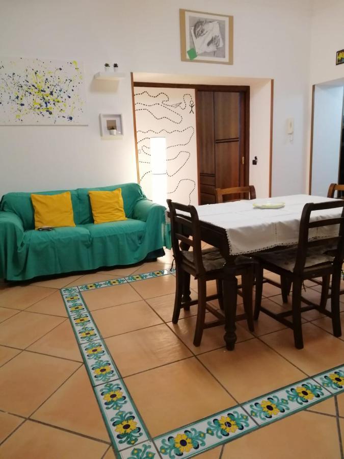 La Casa Di Tania A Napoli Apartamento Exterior foto